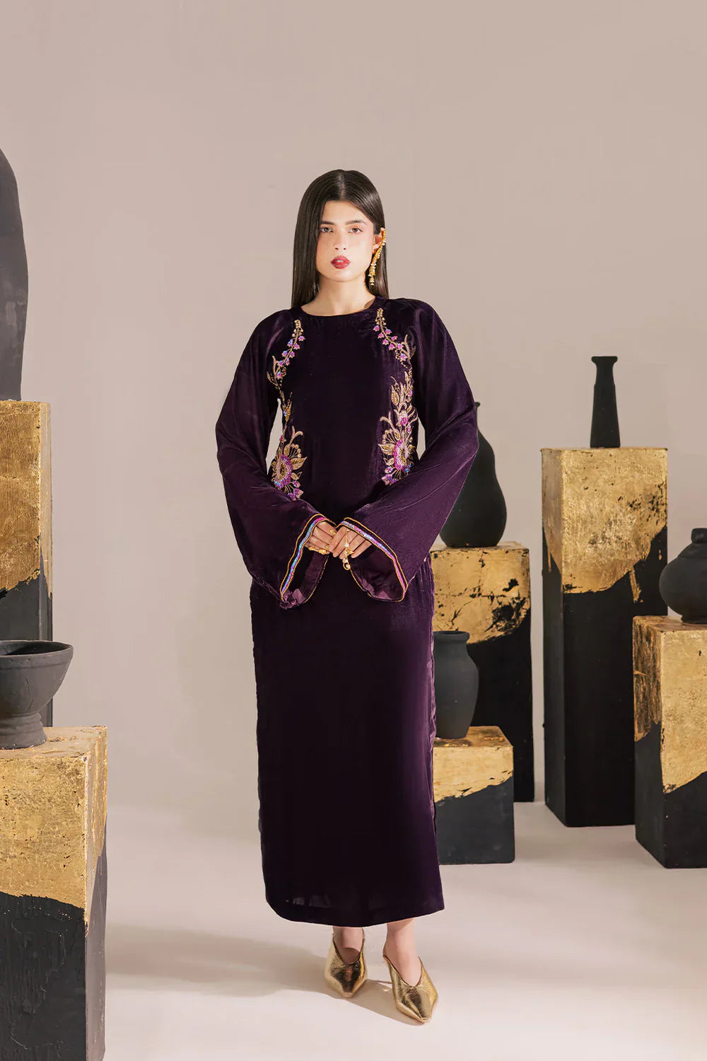 pakistani winter dresses Collection – Luxury Winter Wear for Women by – Vanya Jul26Wk1 Lace-Up Strapless Glitter Long SIZE:Child 13