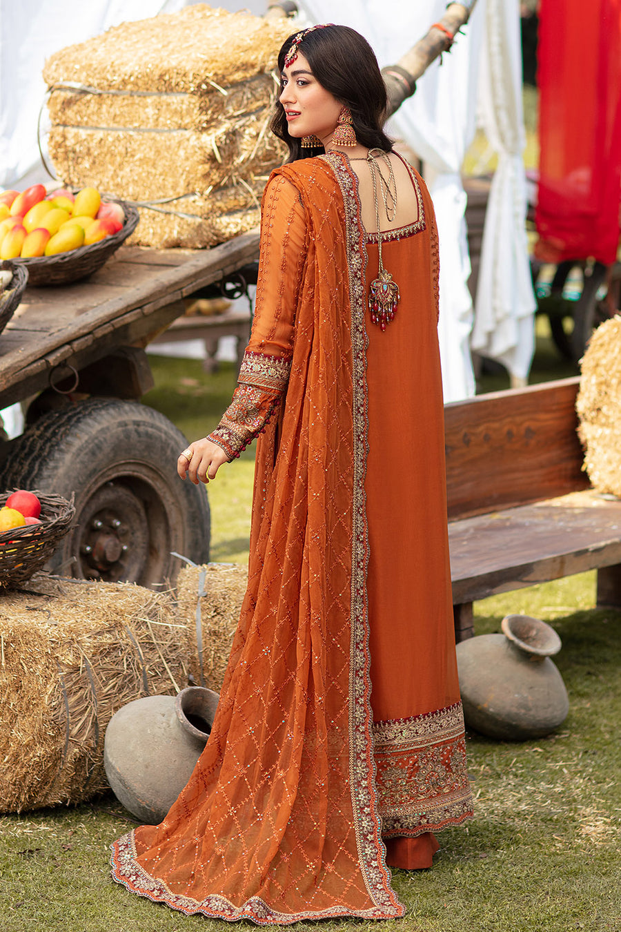 Buy Pakistani Eid Dresses - Women Eid Clothing Collection – Vanya